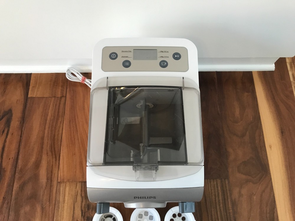 Philips HR2357/05 Automatic Pasta And Noodle Maker With Accessories