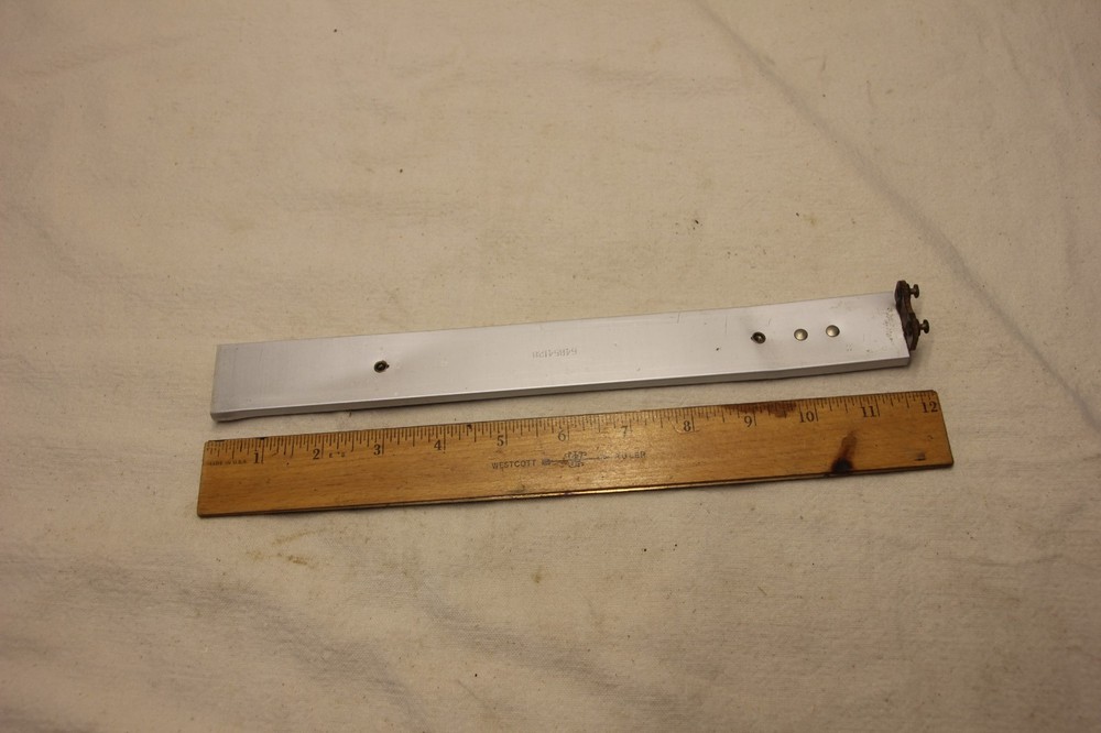 BC-611 Radio wire shield