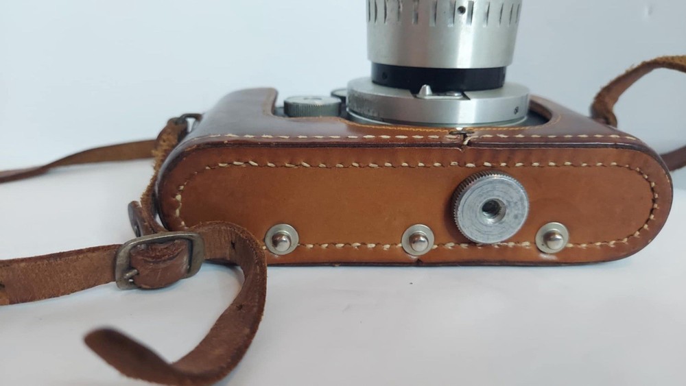 Argus C 44 35mm Camera In Original Leather Case UNTESTED