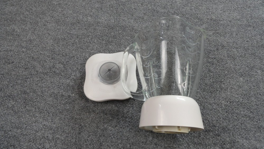 OSTER 5 Cup Glass Replacement Pitcher, Lid w/Cup, Bottom Cap, Blade, Gasket