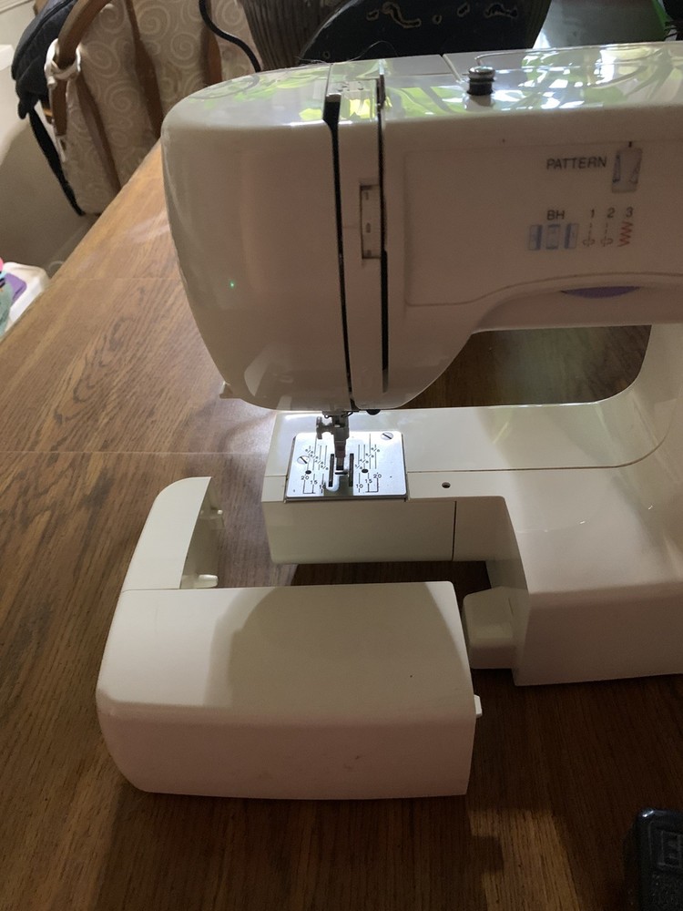 Kenmore Sewing Machine Model 385 ￼