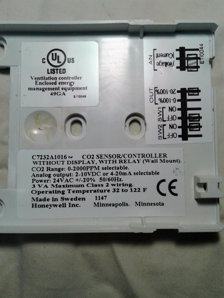 CO2 Sensor HONEYWELL C7232A1016 / C7232A1016 (USED)