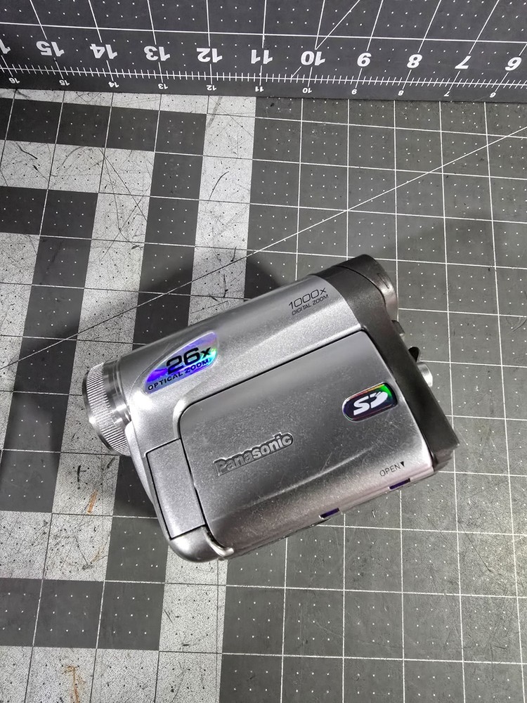 Panasonic PV-GS31 MiniDV Camera Camcorder untested
