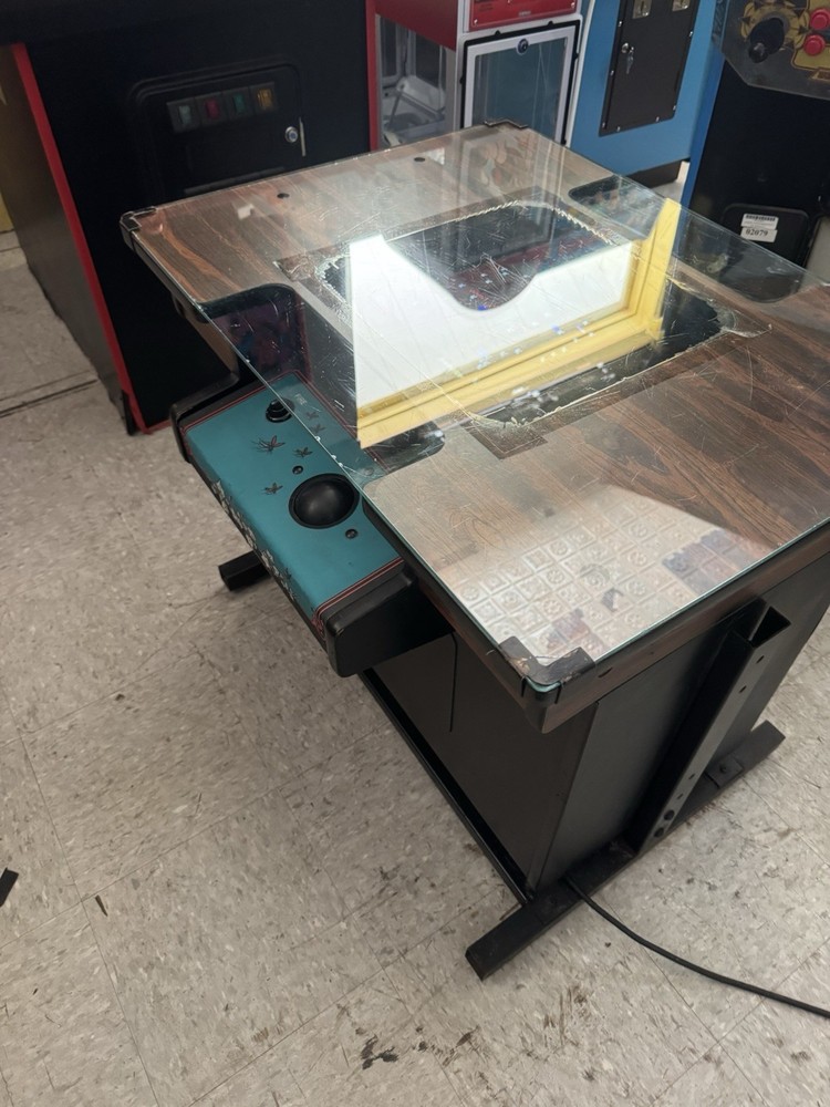 MILLIPEDE ARCADE COCKTAIL MACHINE by ATARI 1980 *RARE*