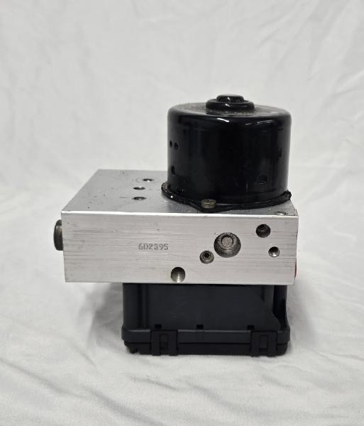2003-2005 Dodge Caravan ABS Anti-Lock Brake Pump Module Assembly Traction Ctrl
