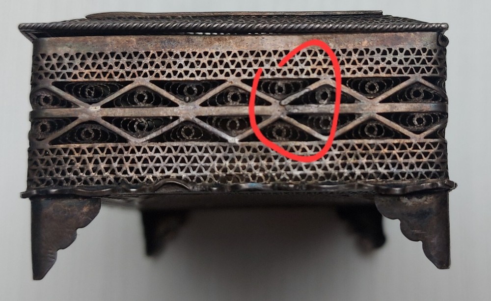 Antique Russian Imperial Silver box. Filigree technique. 84