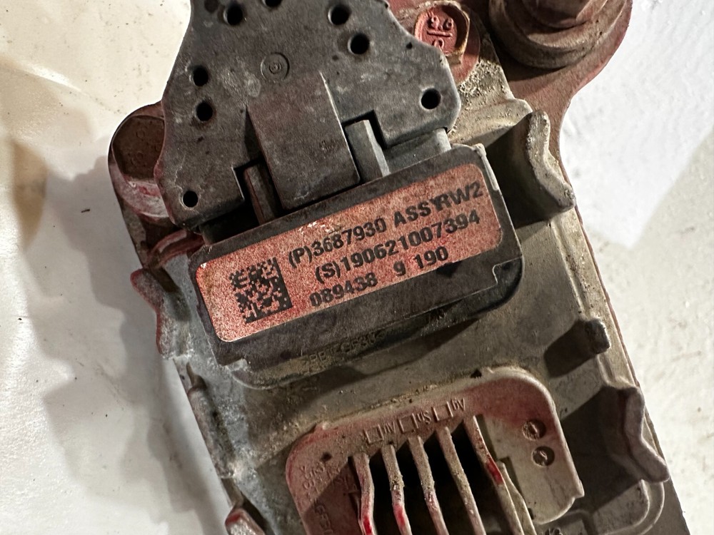 Cummins ISX15 NOX Nitrogen Oxide Sensor 3687930 with Doser Injector Assy OEM