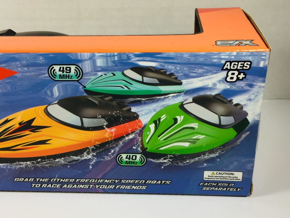 XVB Remote Control High Speed Full Function Speed Boat AGES 8+ 27 MHZ Z1