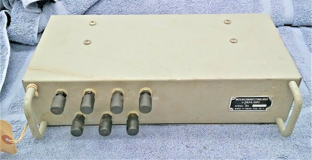 RADIO SET AN/GRC-26D  INTERCONNECTION BOX  J-2624/GRC
