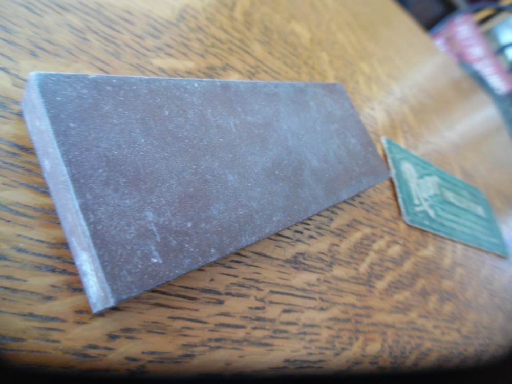 RUBY RAZOR HONE SHARPENING STONE W/ PARTIAL BOX
