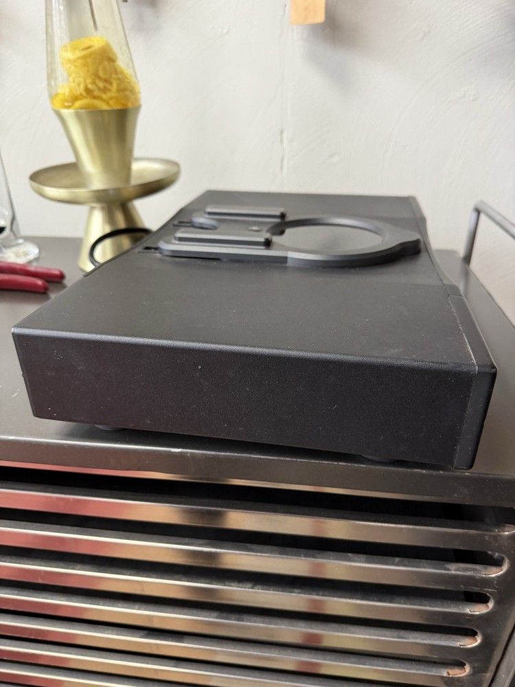 REGA Apollo CD Player - NO Remote