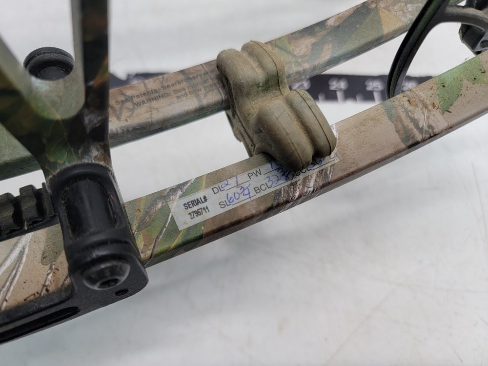 Bear Archery Moment RH Compound Bow 27" 70lbs Draw