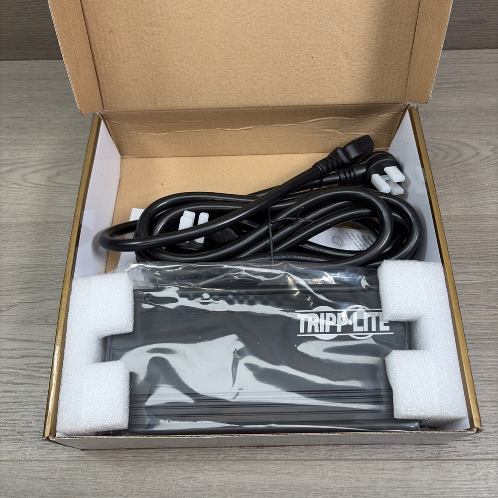 Tripp Lite HT500PC Isobar Flat Panel TV Power Conditioning Center (AV2FP)