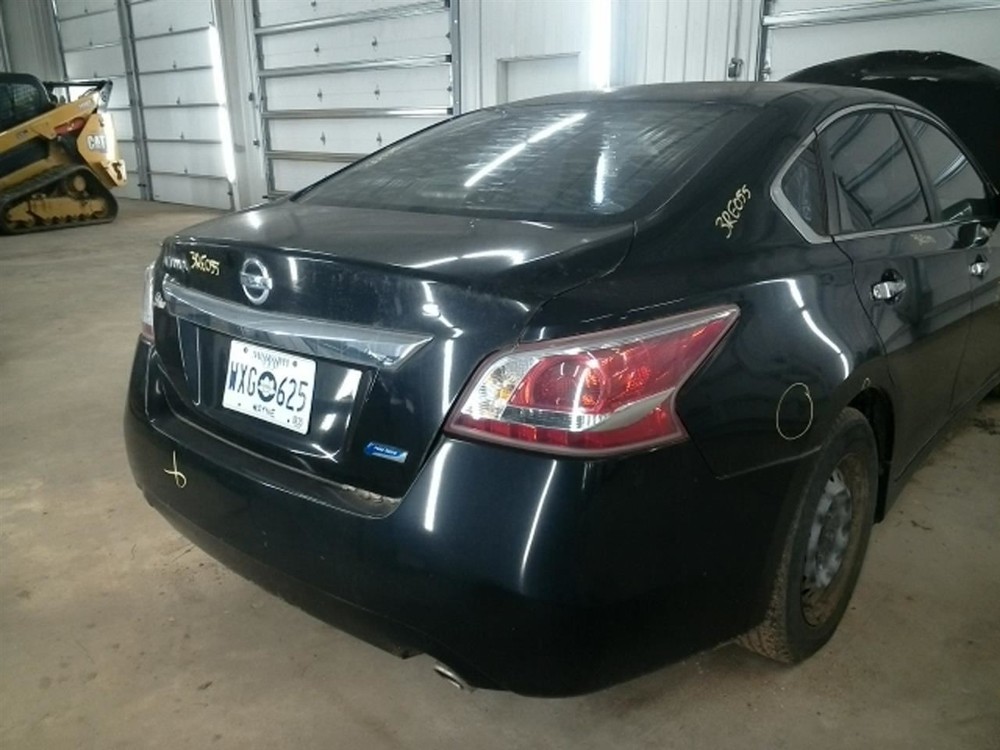 ALTIMA 2013 Fuse Box Cabin 104851254