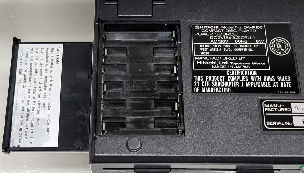 Vintage Hitatchi Discman CD Player DA-P100 Compact Disc Player W/Box tested work