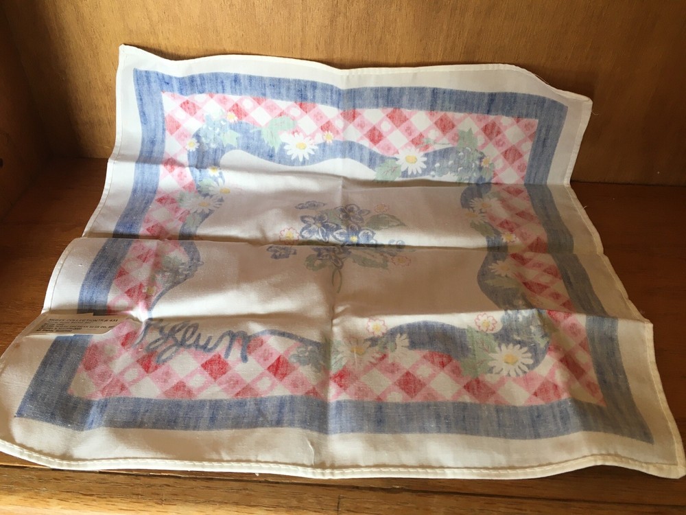 *Vintage 1992 Muffy Vanderbear Collection Picnic Basket Set with Box