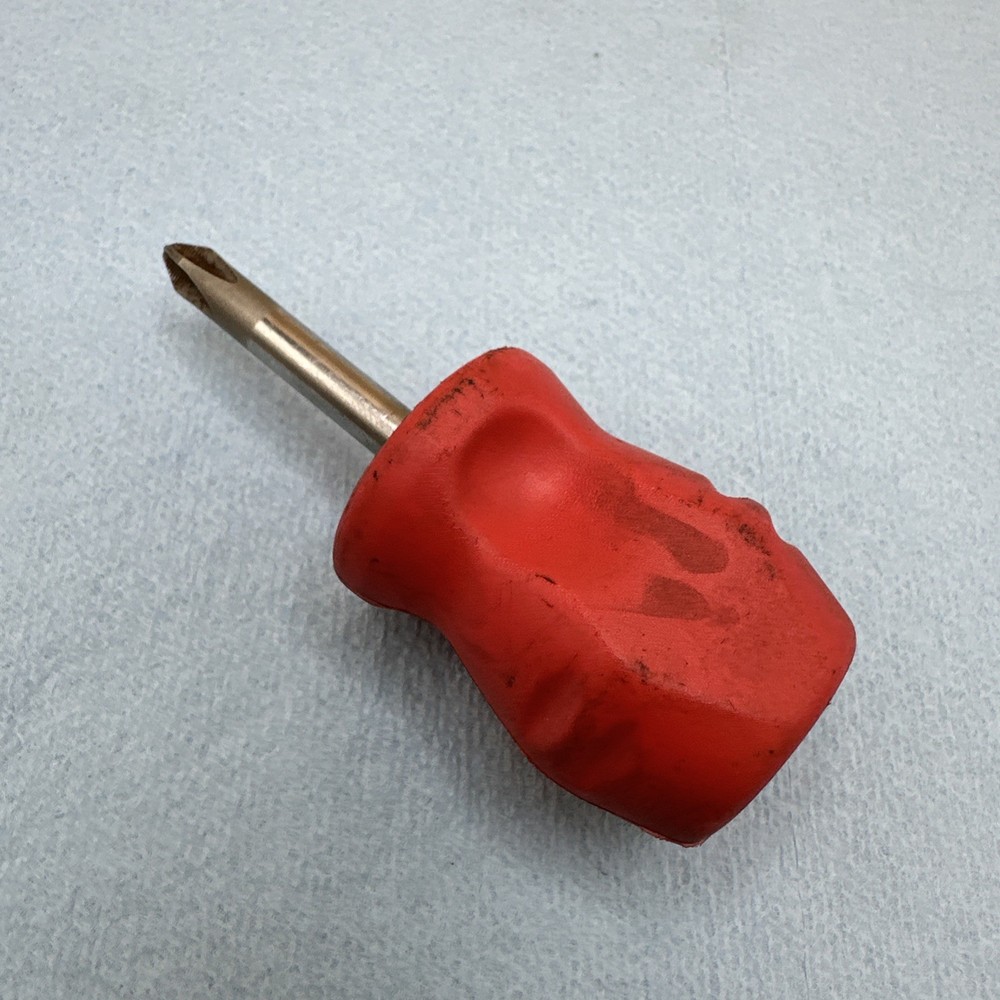 Snap-on Tools Phillips # 2 Hard Handle Screwdriver SHDP22IR USA