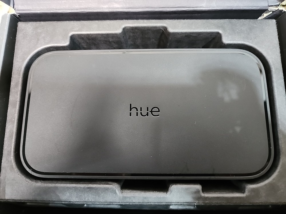 Philips Hue Play HDMI Sync Box 8K (NO Adapter/Please Read)