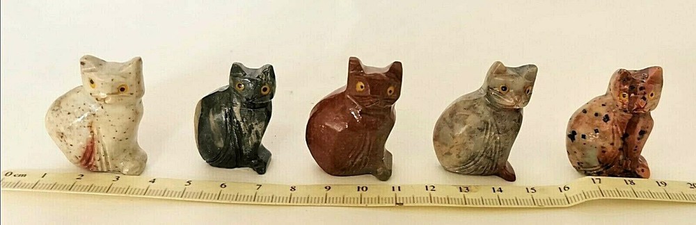 ONE Hand-made Hardstone Kitties From Peru -cute