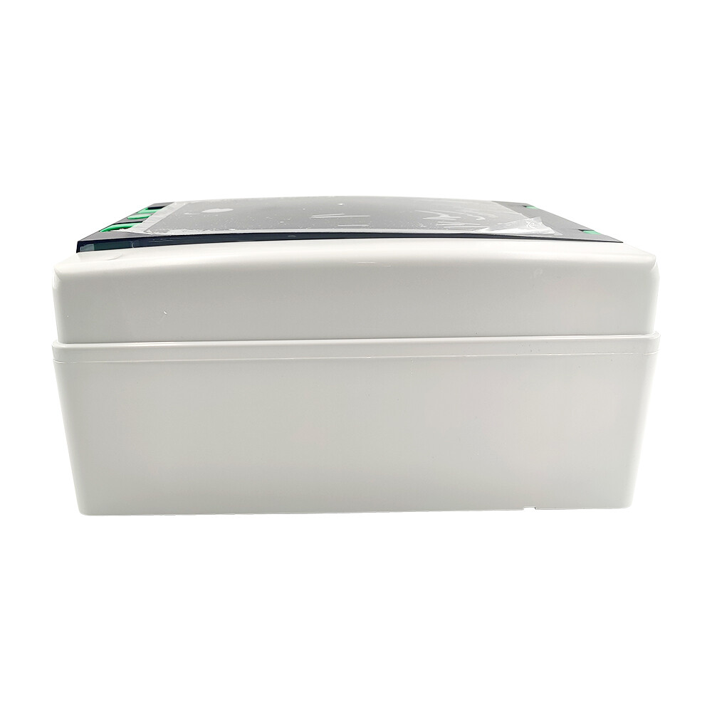 Solar PV Combiner Box Plastic 15A 4strings 550VDC Circuit Breaker Solar Panel