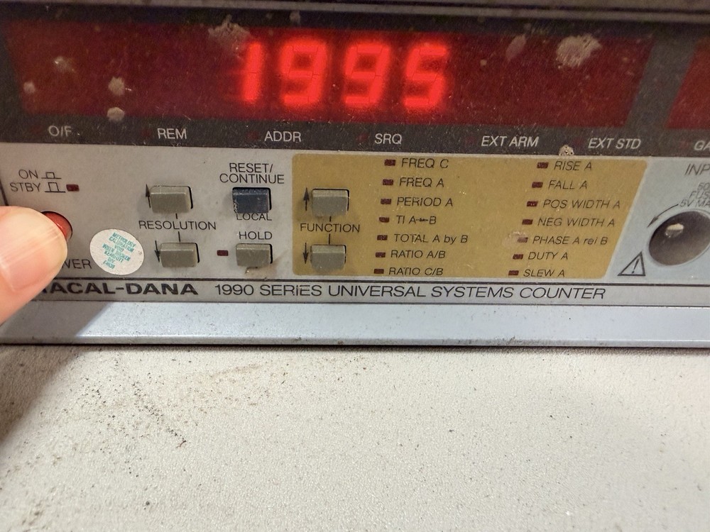 Racal-Dana 1995 Universal Counter