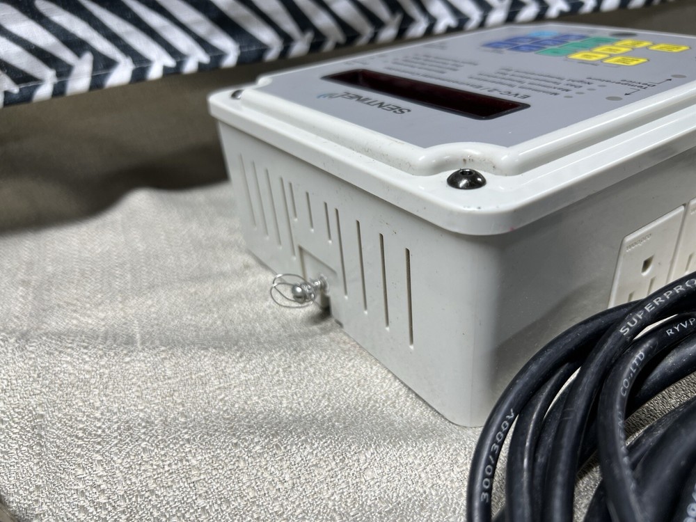 Sentinel EVC-2 Environmental Controller Temp Humidity CO2 Photocell/Daytime