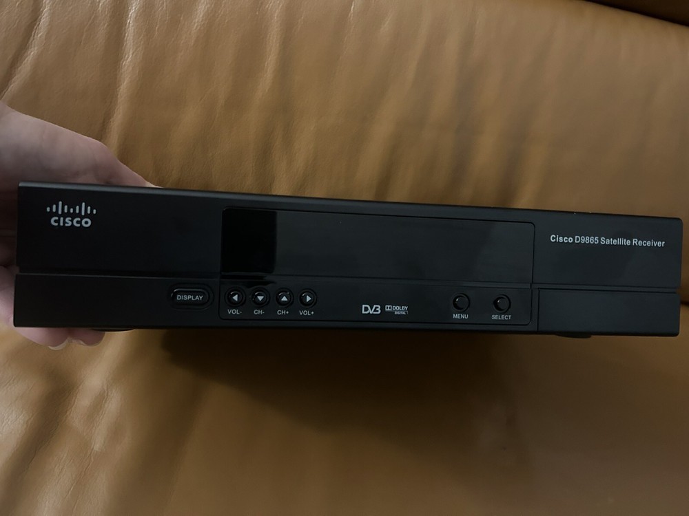 Satellite TV Receiver Decoder CISCO D9865-H ~ Remote, Power, Manuals, Cable ~ VG