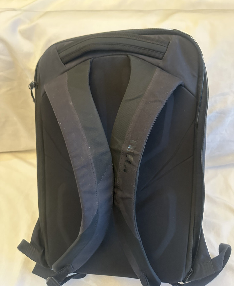 KUIU Laptop Backpack in Black (with defect)