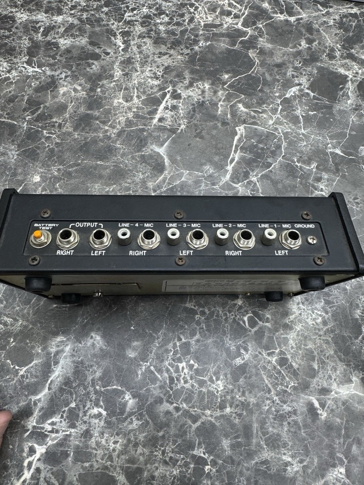 REALISTIC 4 CHANNEL STEREO MICROPHONE MIXER