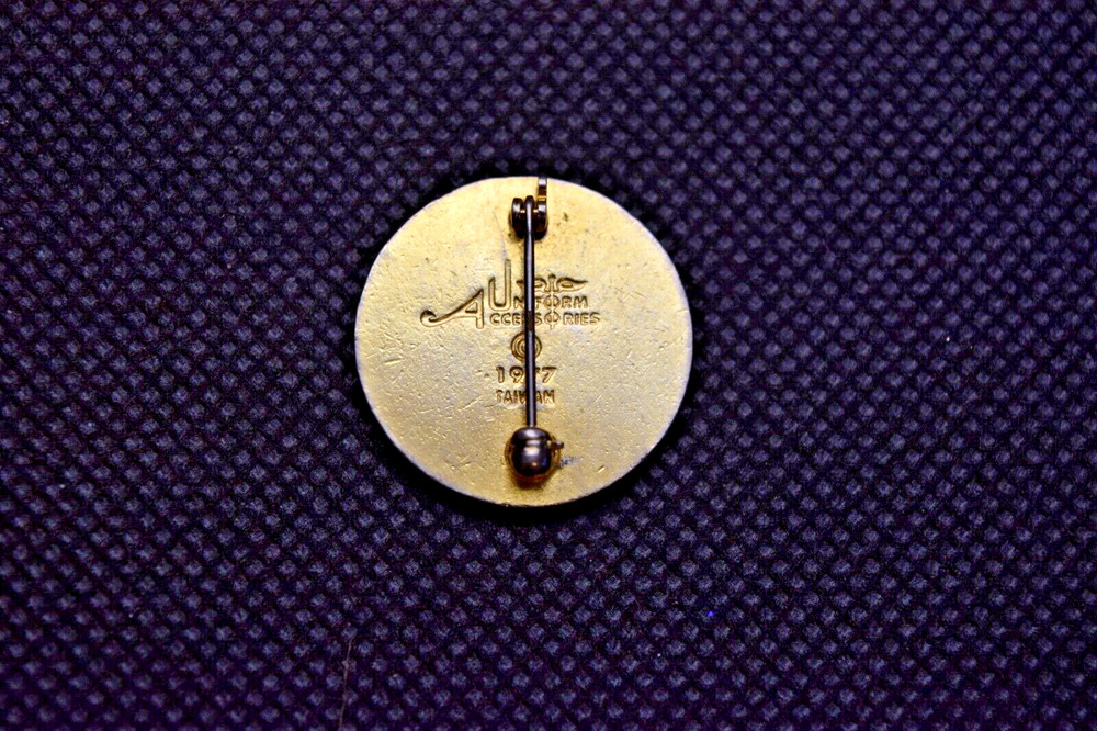 First Responder Medical Pin (04577)