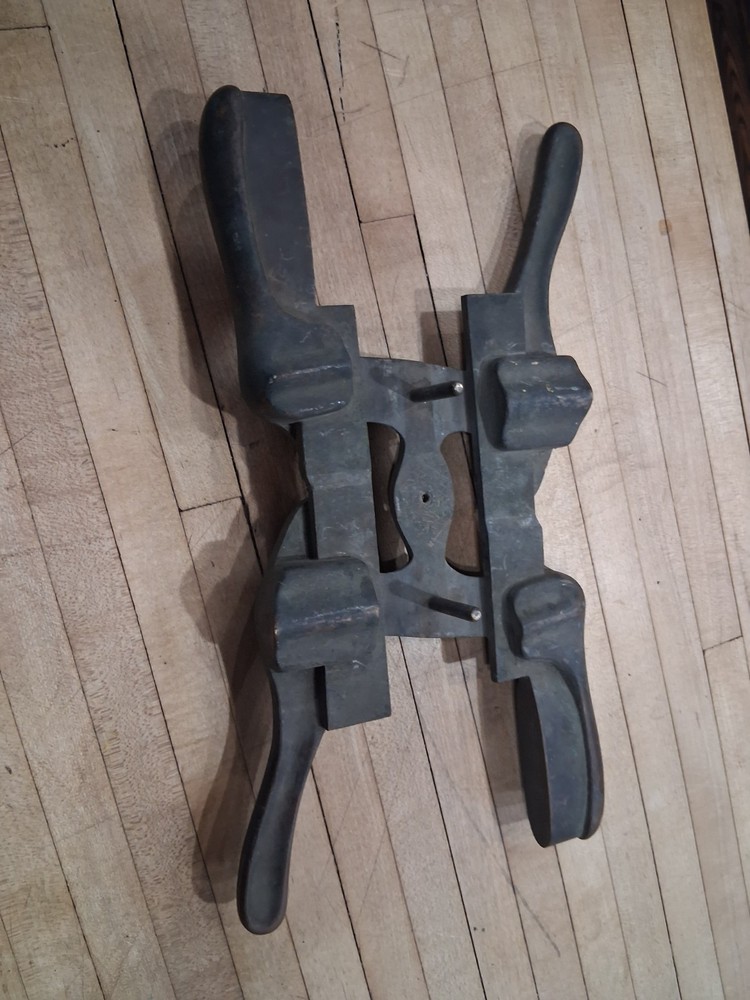 Ehnert Bros Cast Iron Industrial Clamp Frame – Unknown Tool Part