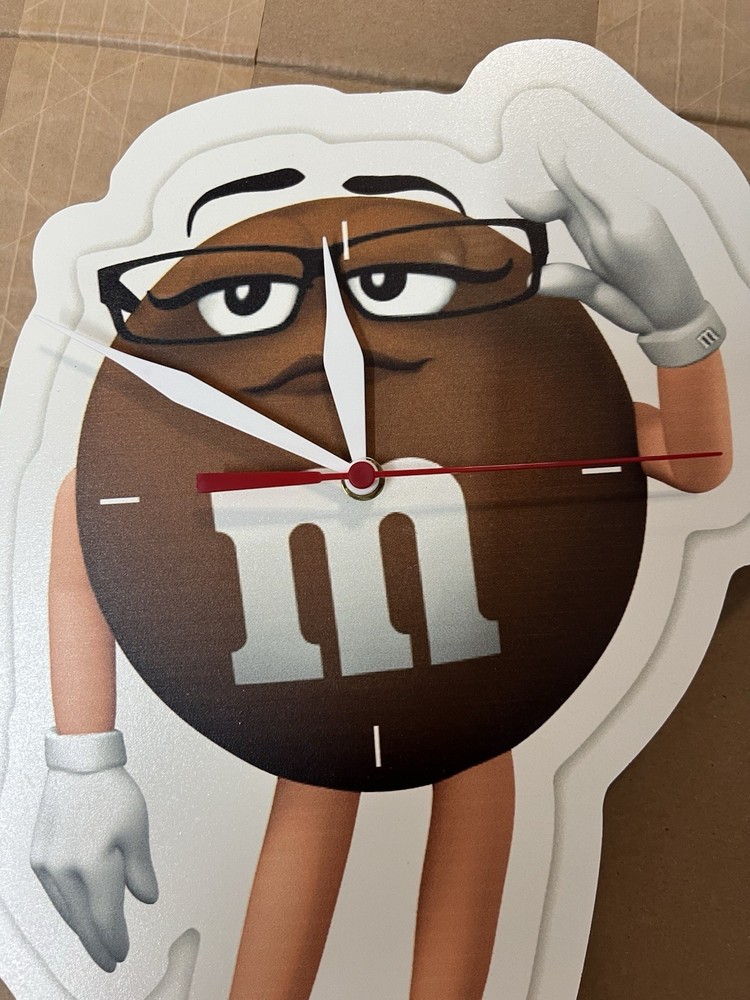 M&M's Vintage - Wall Clock