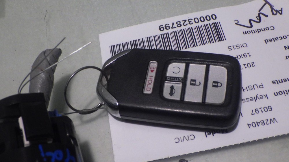 17 HONDA CIVIC Ignition W/key
