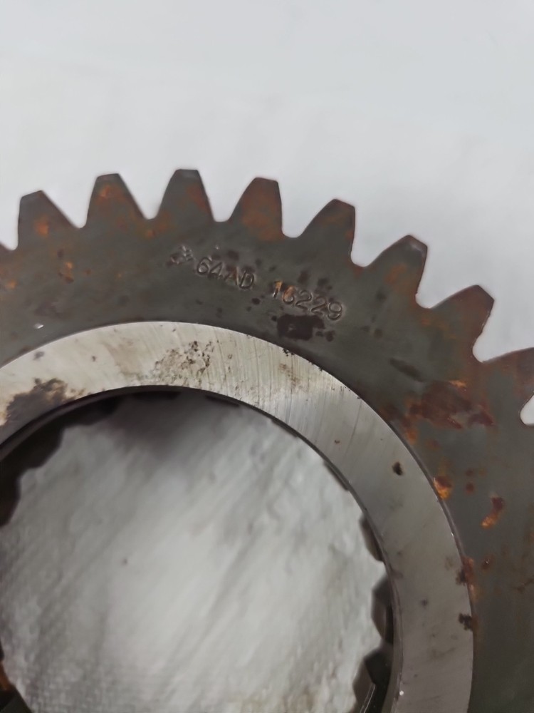 Spicer Transmission Gear — 16229 — New (Surface Rust)