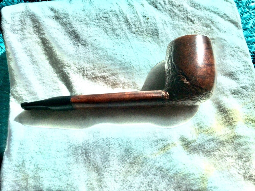 Large Canadian like finished briar pipe