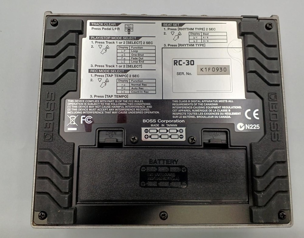 BOSS RC-300 Loop Station