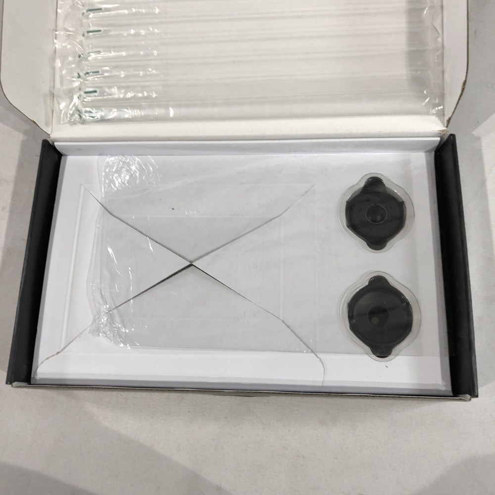 Adesso CyberTablet W9- 8"X5" Tablet- Open Box