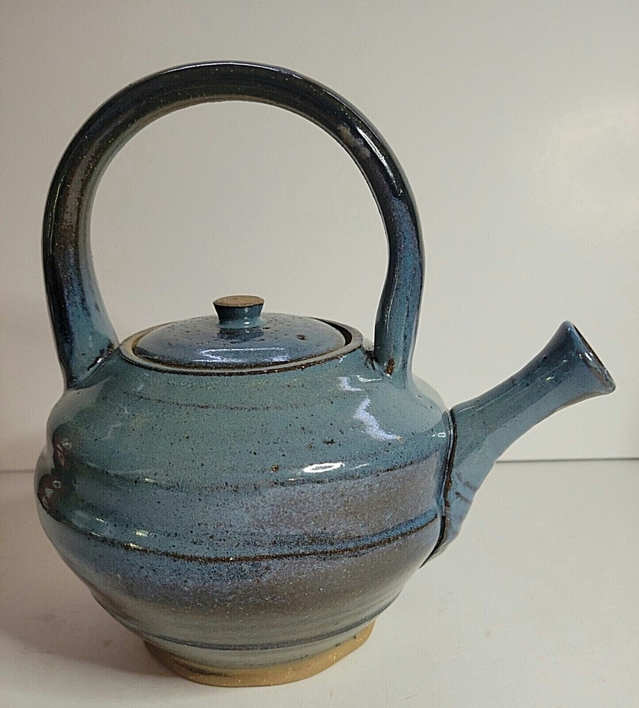 CERAMIC BLUE TEA POT