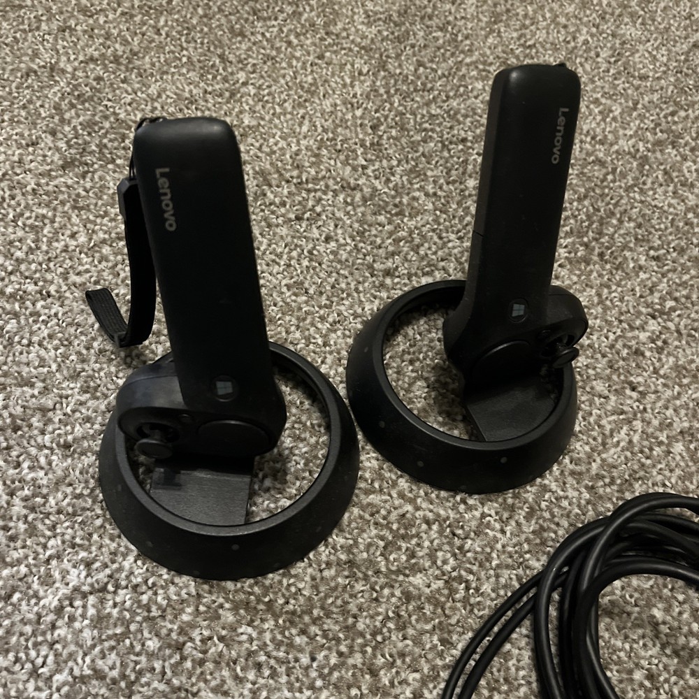 Lenovo Explorer VR Headset & Controllers Windows PC VR-2511N