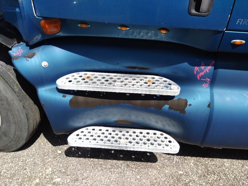 For 2000 KENWORTH T2000 SIDE FAIRING Left ,  OH