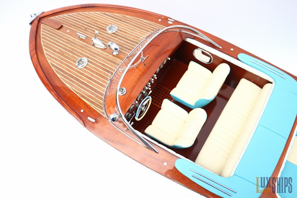 Super Riva Lamborghini Model Ship