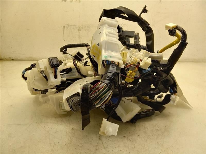 15 TOYOTA PRIUS DASH WIRE HARNESS