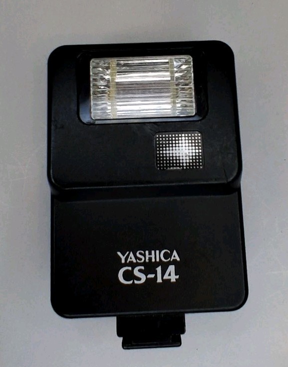 Yashica CS-14 Flash