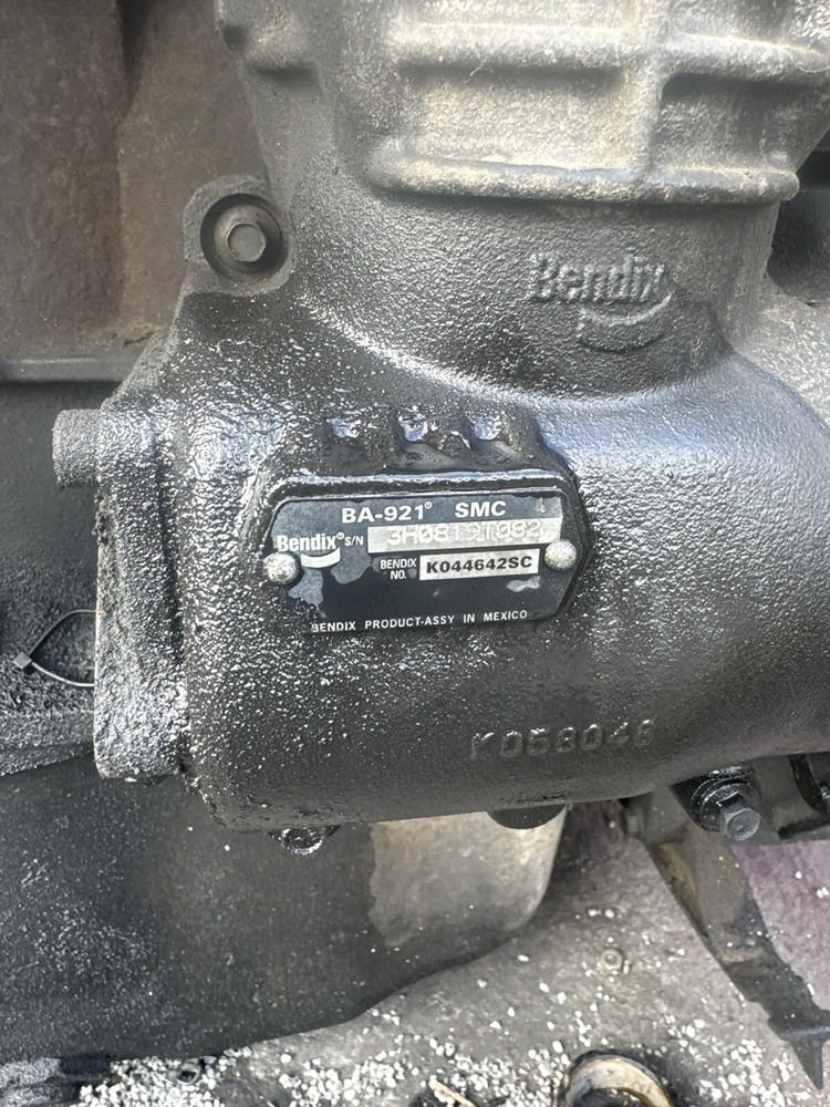 Maxxforce 13 Air Compressor  Bendix K044642SC