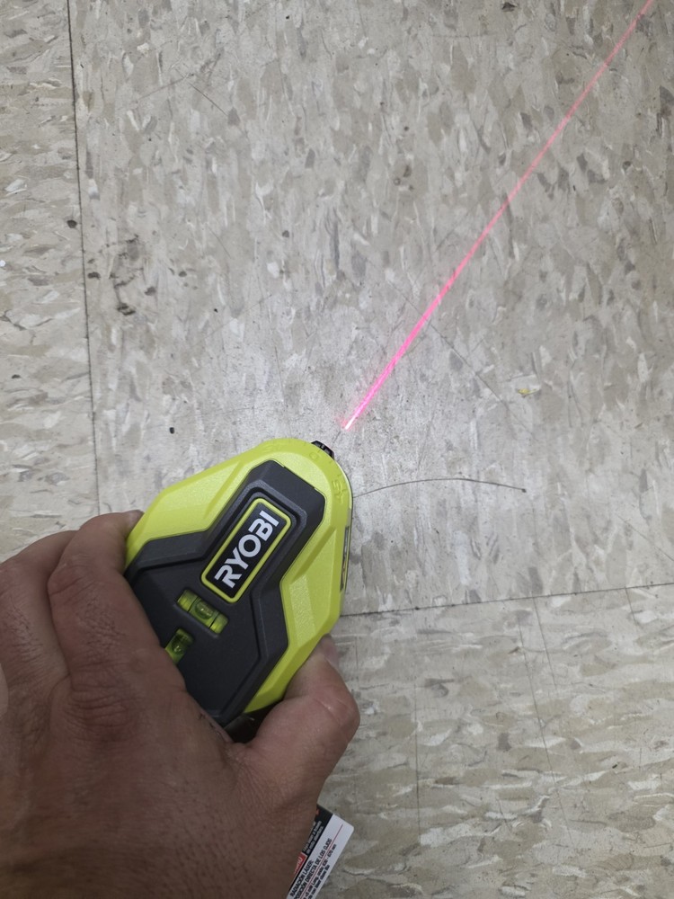 Ryobi ELL1004 AirGrip Technologies AirGrip Laser Level 20'