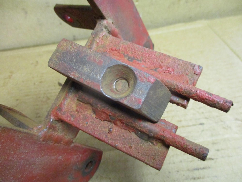 Troy Bilt Horse Rototiller Speed Control Lever Bracket