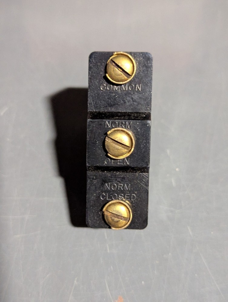 1 Micro Switch BZ-RQ-A2 NOS