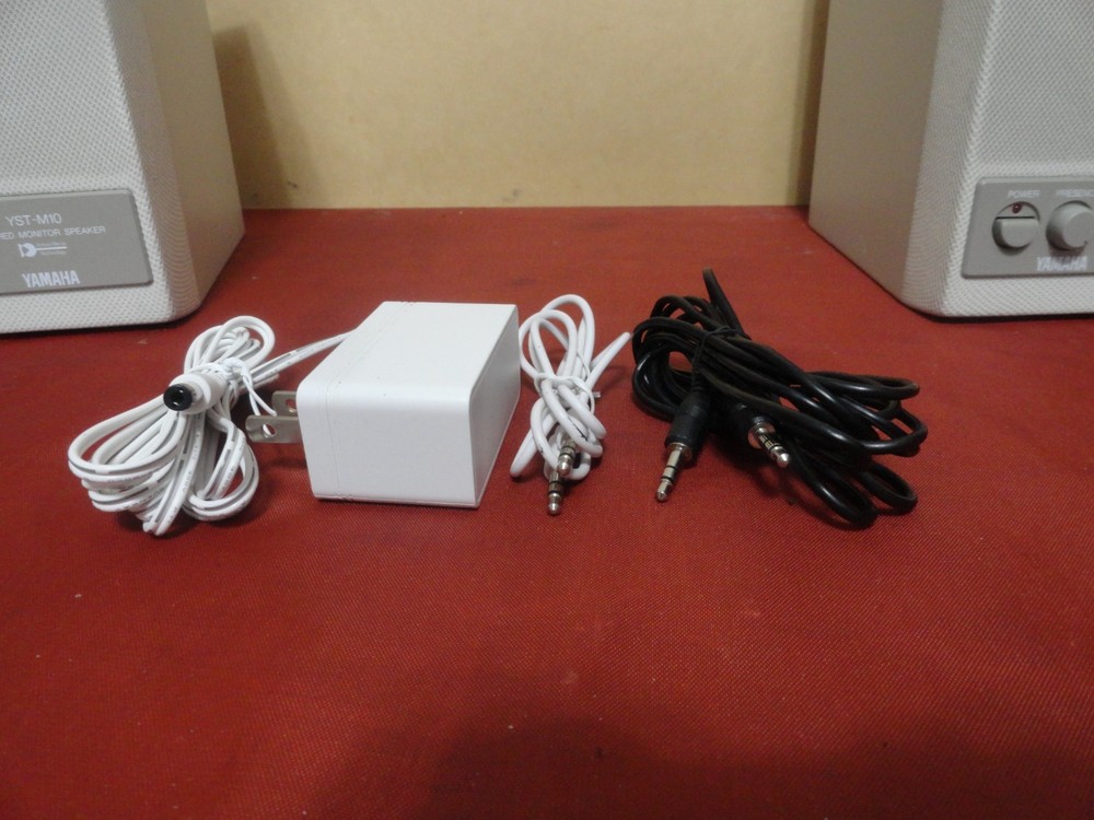 YAMAH YST-M10 COMPUTER SPEAKERS