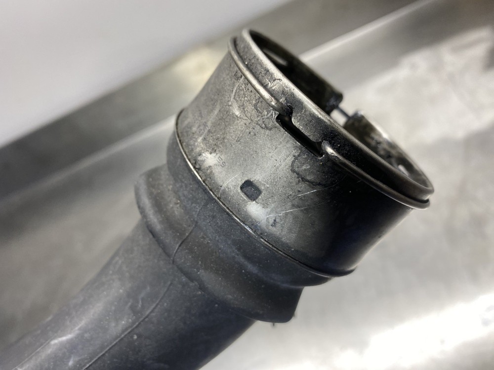 BMW 1 3 SERIES E82 E88 E90 E91 INTERCOOLER HOSE PIPE 7797483