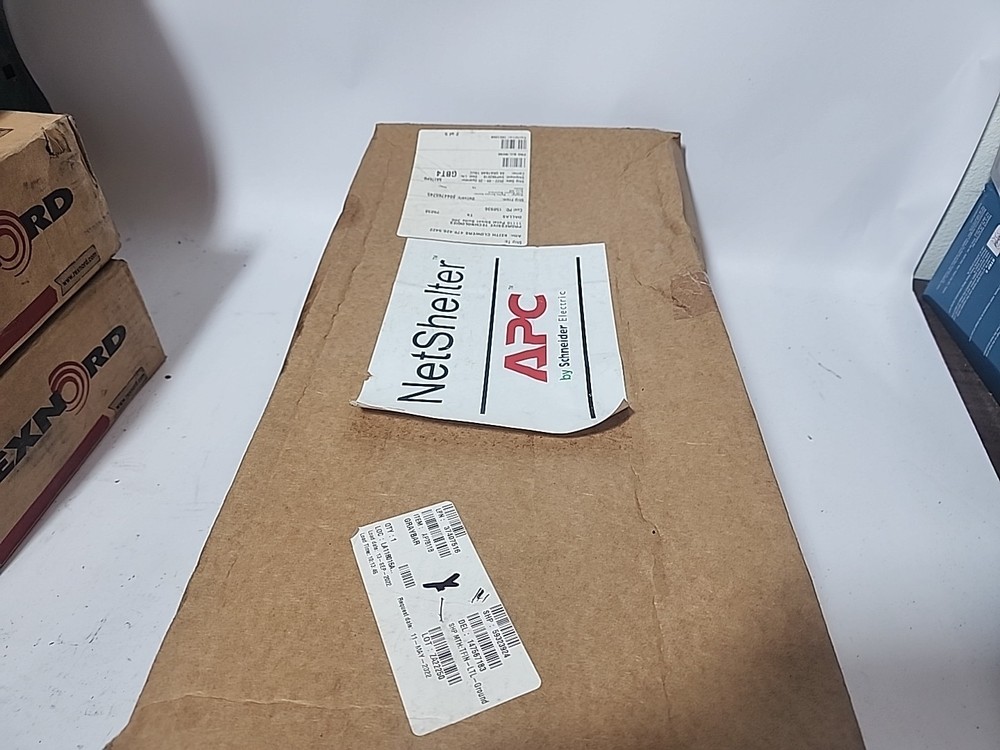 APC AR8603A NetShelter Horizontal 2U Cable Manager
